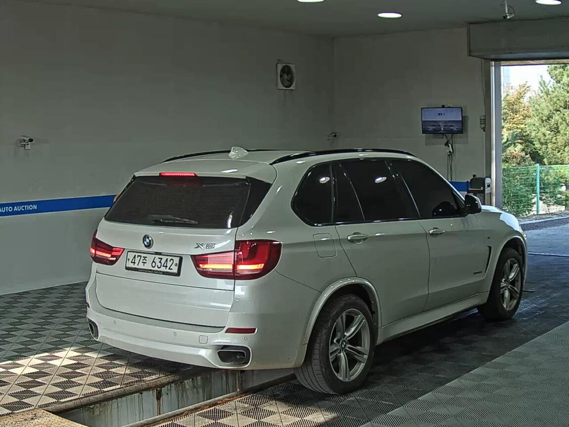 BMW X5 (3RD GEN) 30d xDRIVE M SPORT 2018 - zdjęcie 5