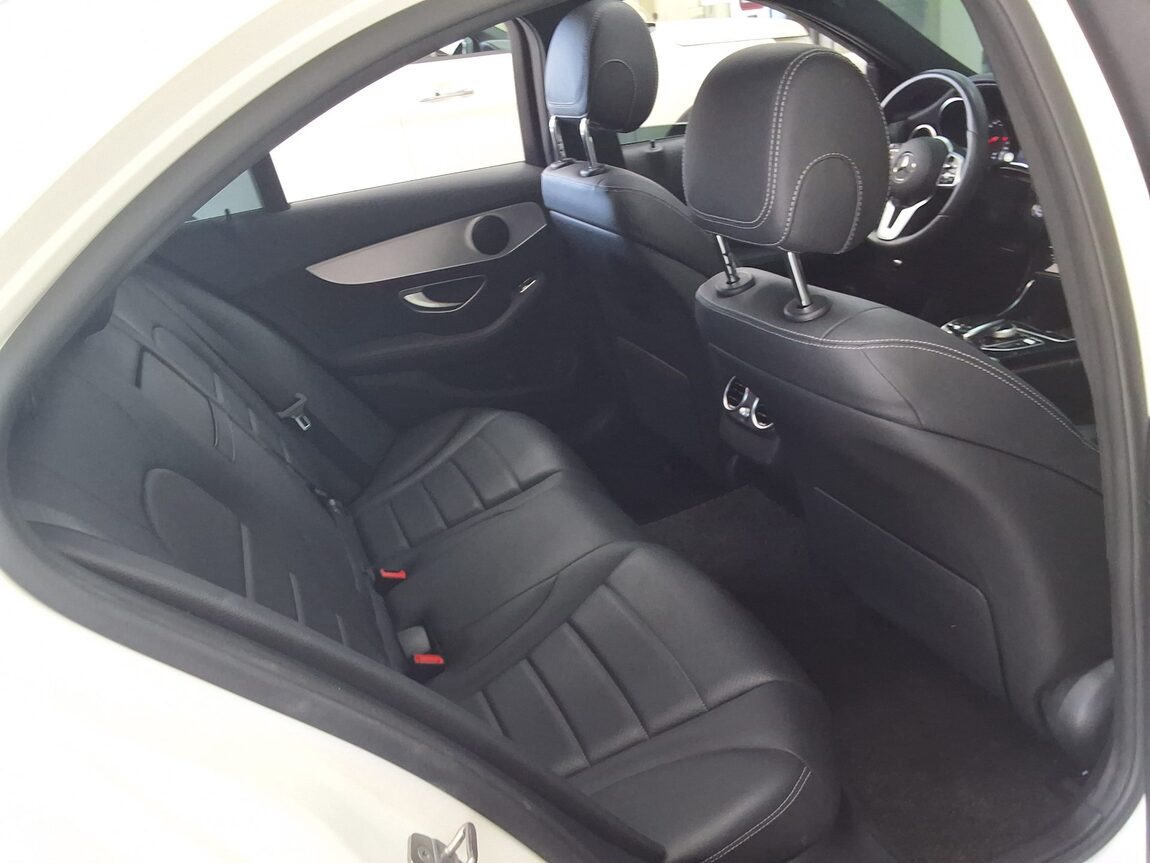 MERCEDES-BENZ C-CLASS (4TH GEN) C220 d 4MATIC AVANTGARDE 2020 - zdjęcie 14