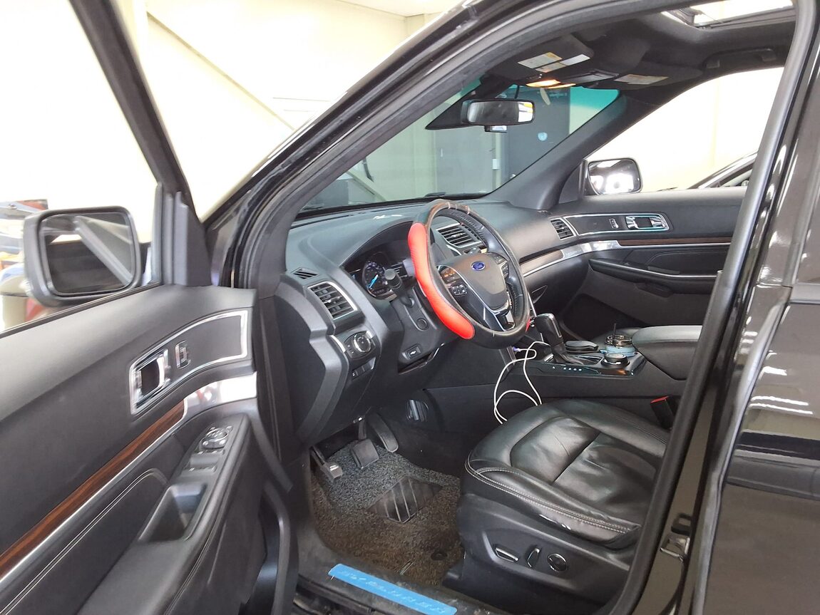 FORD EXPLORER (5TH GEN) 2.3 AWD LIMITED 2016 - zdjęcie 11