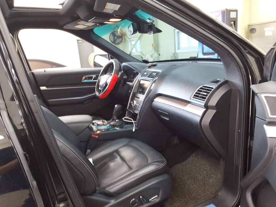 FORD EXPLORER (5TH GEN) 2.3 AWD LIMITED 2016 - zdjęcie 15