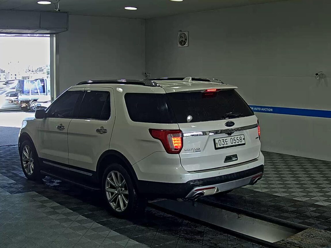FORD EXPLORER (5TH GEN) 2.3 AWD LIMITED 2016 - zdjęcie 6