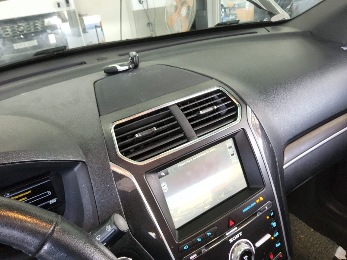 FORD EXPLORER (5TH GEN) 2.3 AWD LIMITED 2016 - zdjęcie 18