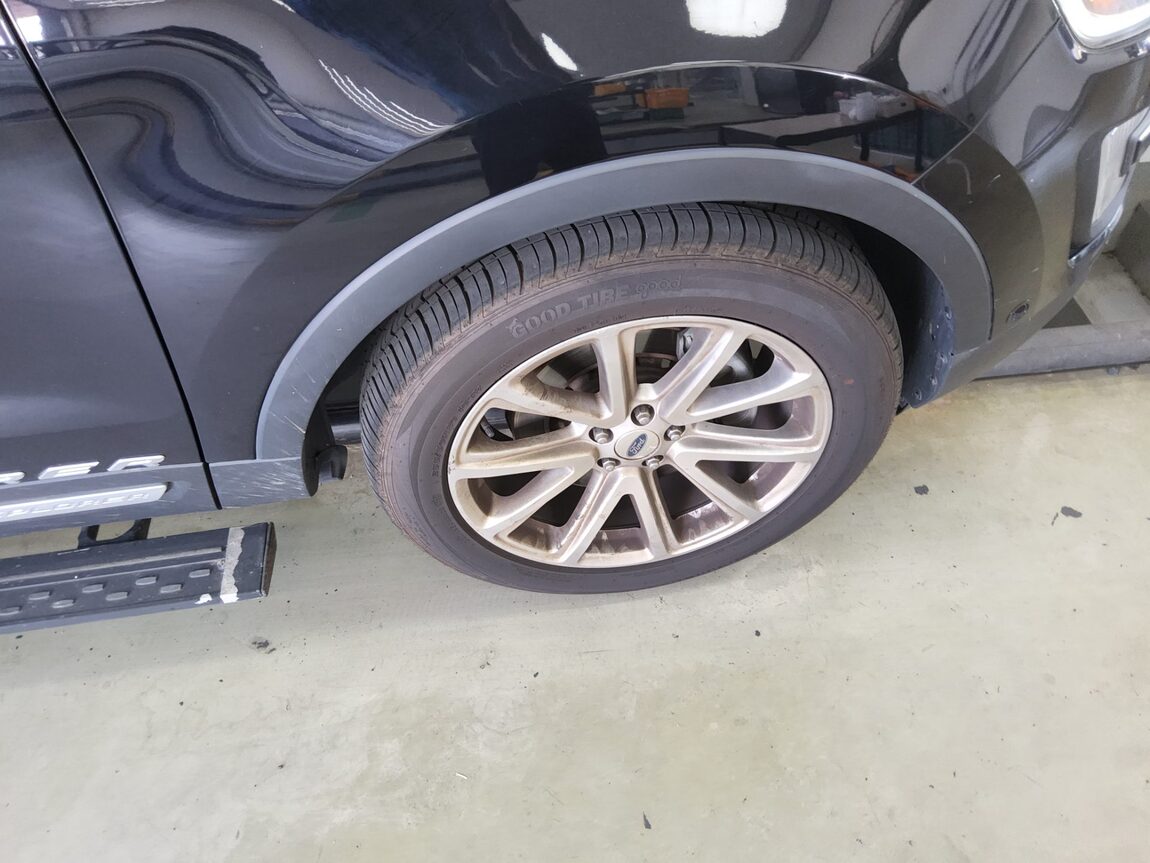FORD EXPLORER (5TH GEN) 2.3 AWD LIMITED 2016 - zdjęcie 24