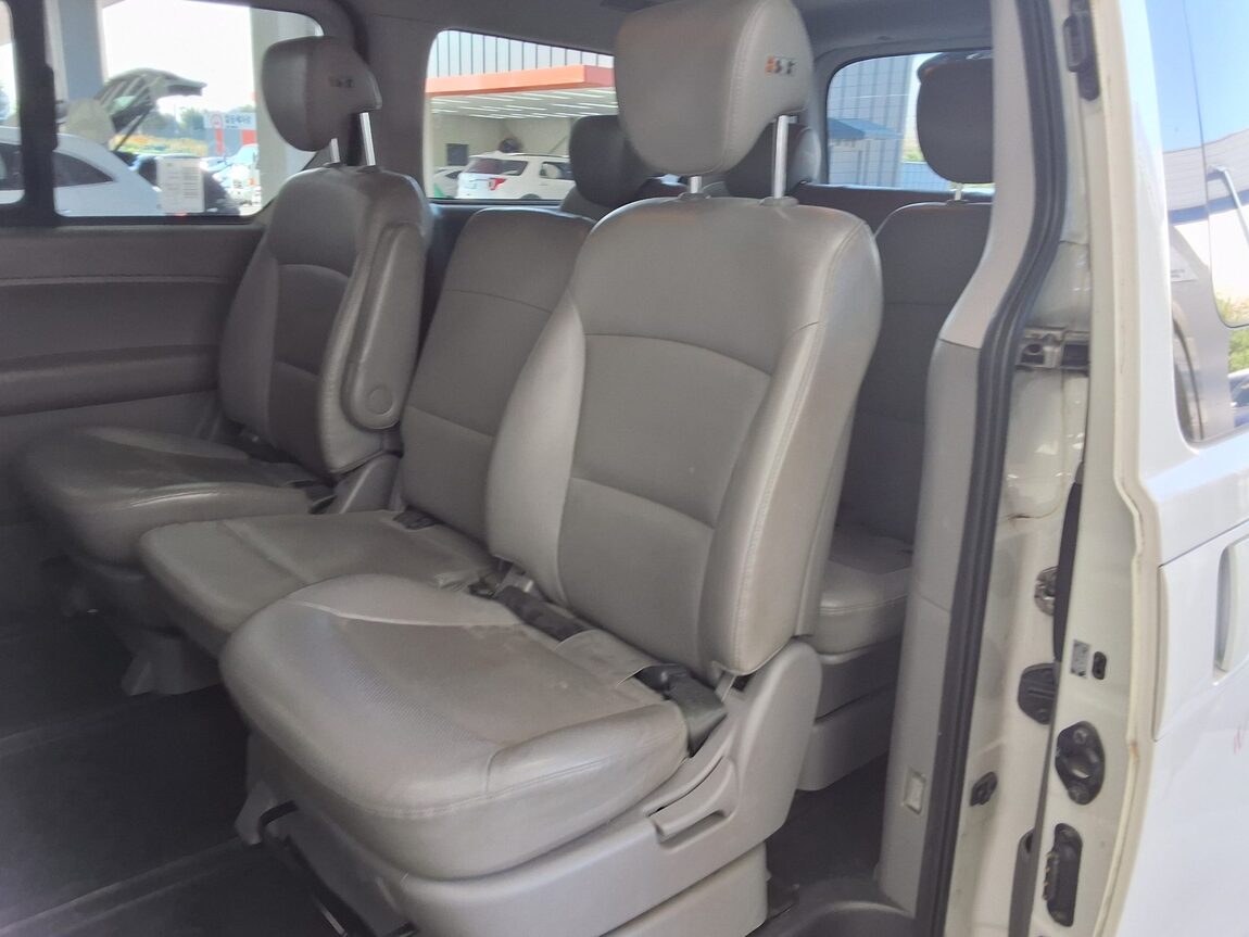 HYUNDAI THE NEW GRAND STAREX 12-SEATER DIESEL SMART 2021 - zdjęcie 12