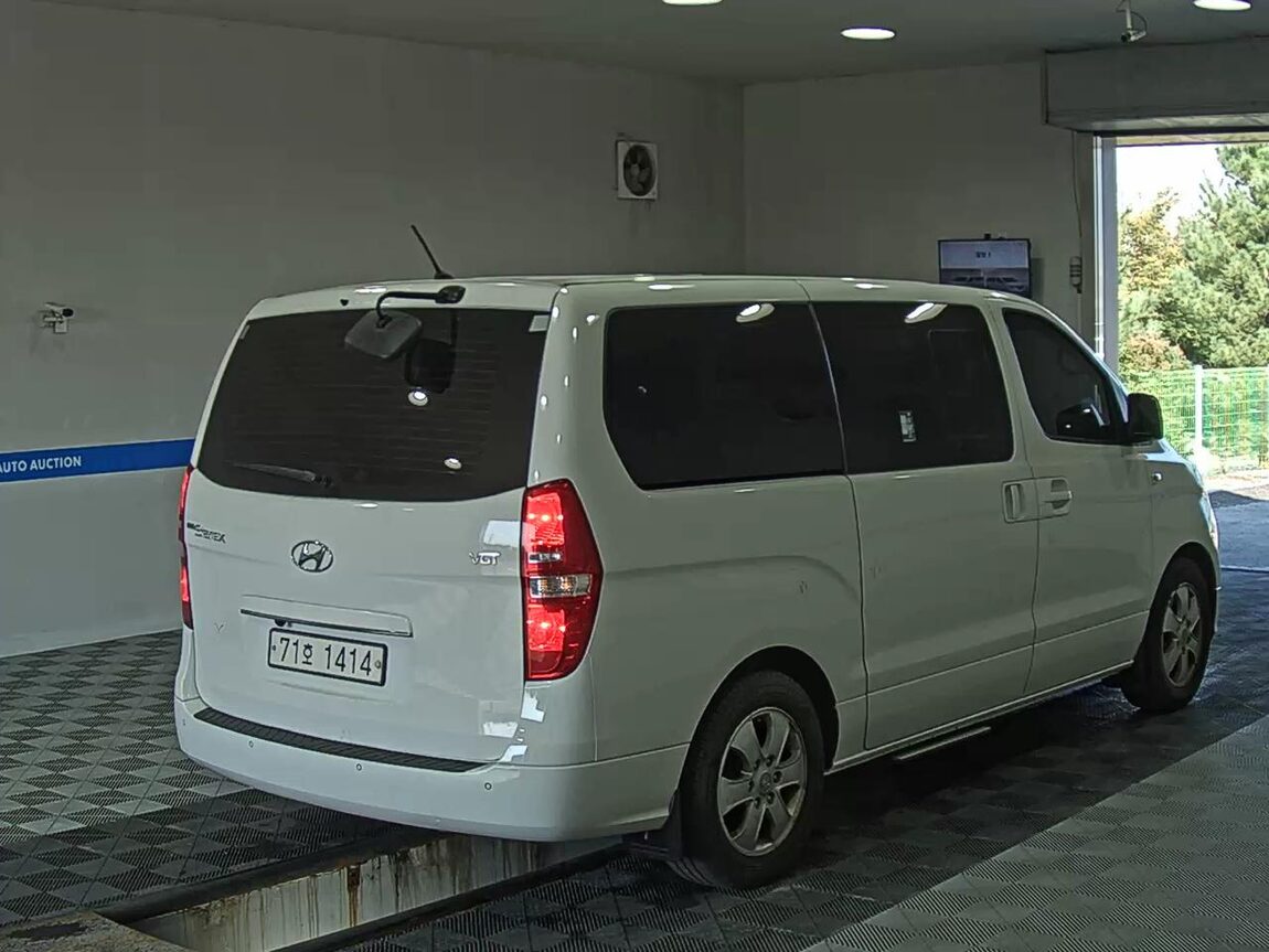 HYUNDAI THE NEW GRAND STAREX 12-SEATER DIESEL SMART 2021 - zdjęcie 5