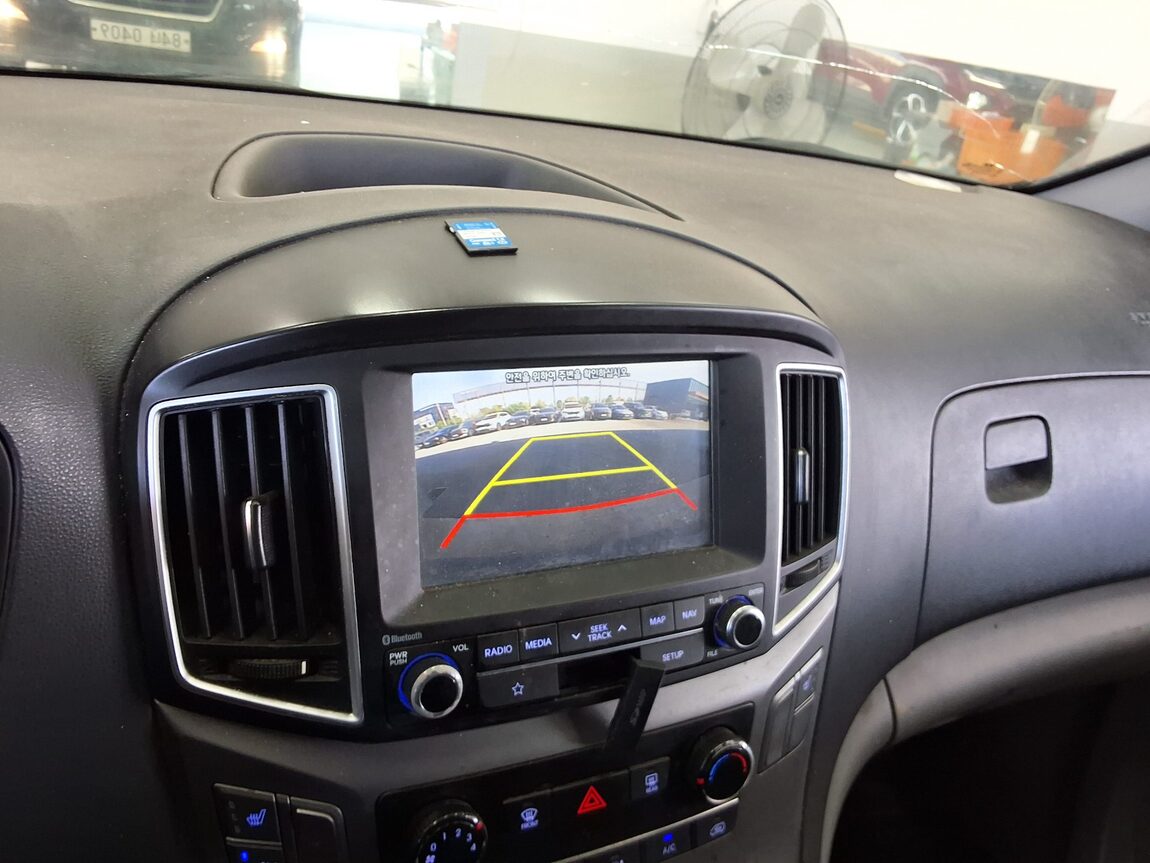 HYUNDAI THE NEW GRAND STAREX 3-SEATER DIESEL VAN SMART 2019 - zdjęcie 19