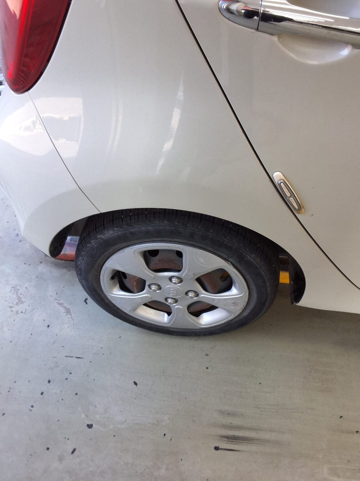 KIA ALL NEW MORNING GASOLINE DELUXE 2015 - zdjęcie 23