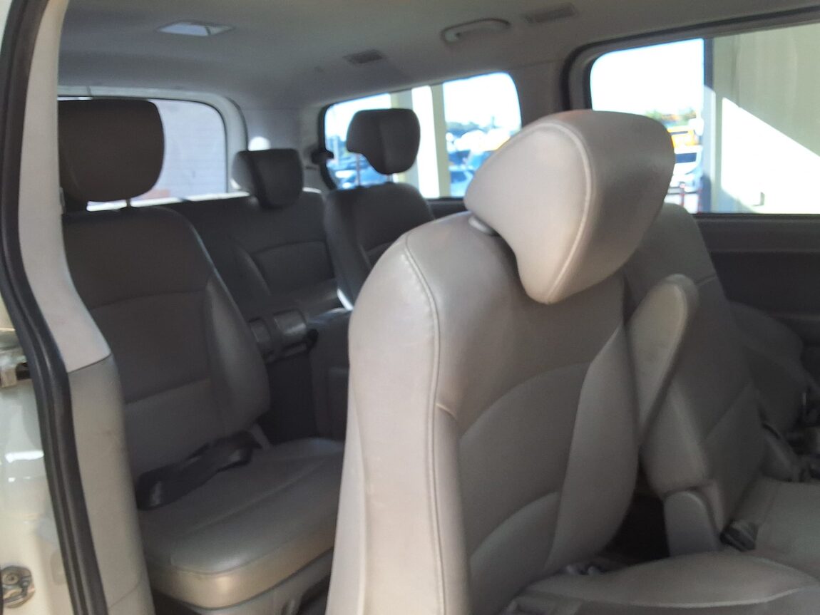 HYUNDAI THE NEW GRAND STAREX 11-SEATER DIESEL SMART 2021 - zdjęcie 14