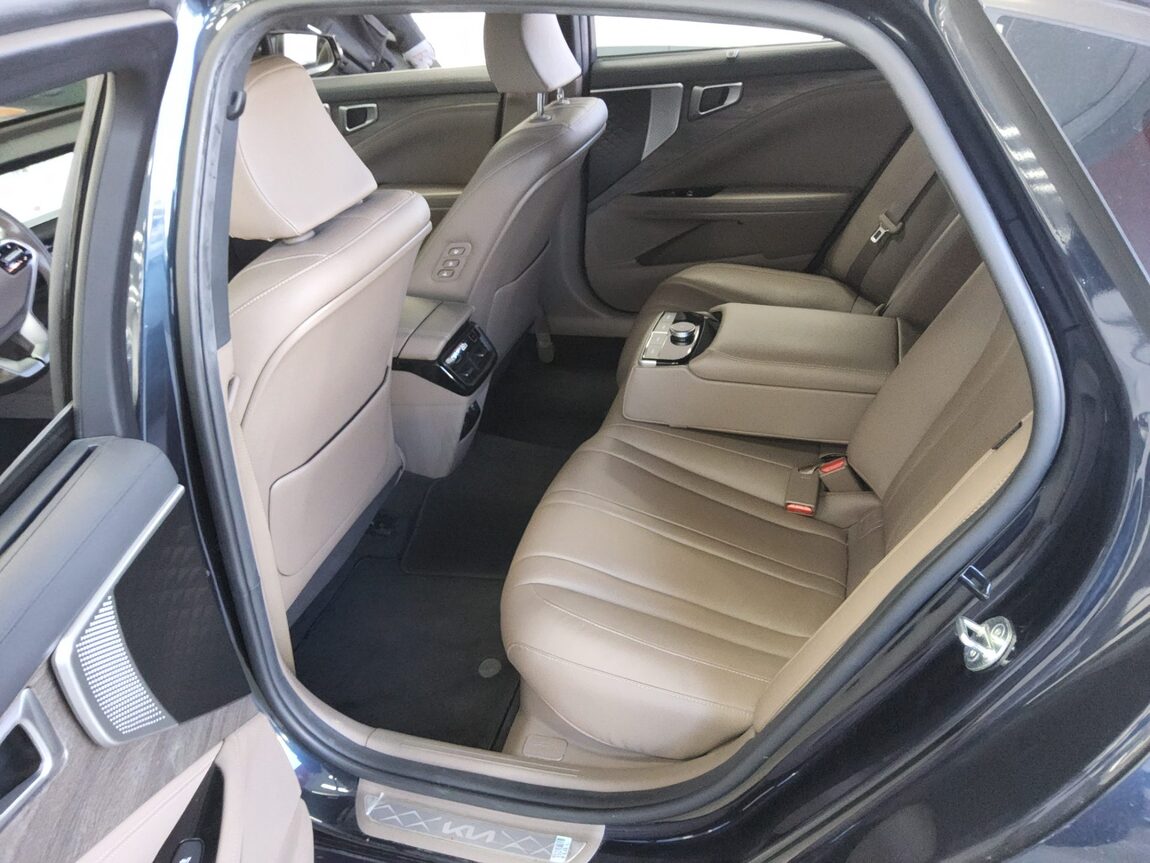 KIA K8 HYBRID HEV NOBLESSE 2023 - zdjęcie 12