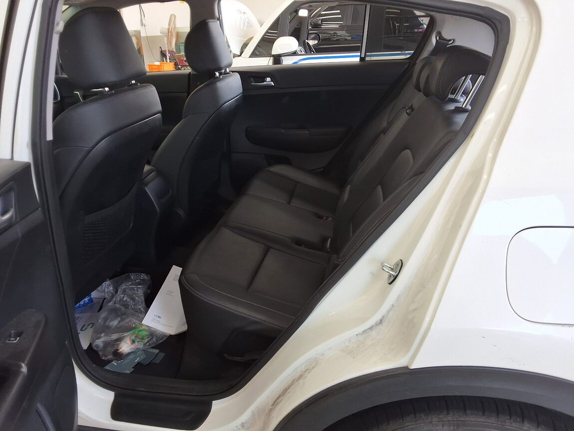 KIA SPORTAGE THE BOLD 1.6 DIESEL 2WD TRENDY 2022 - zdjęcie 12