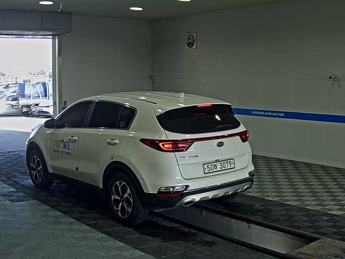 KIA SPORTAGE THE BOLD 1.6 DIESEL 2WD TRENDY 2022 - zdjęcie 6