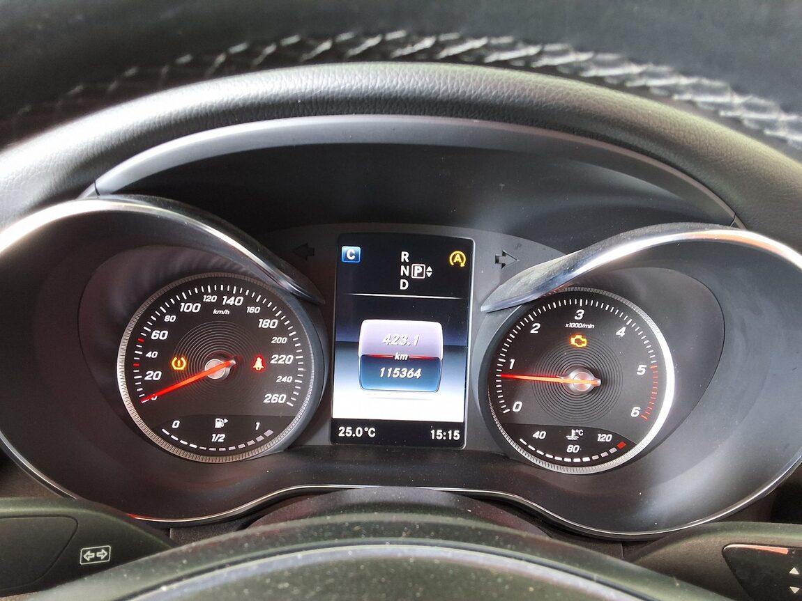 MERCEDES-BENZ C-CLASS (4TH GEN) C220 CDI BLUETEC AVANTGARDE 2015 - zdjęcie 10