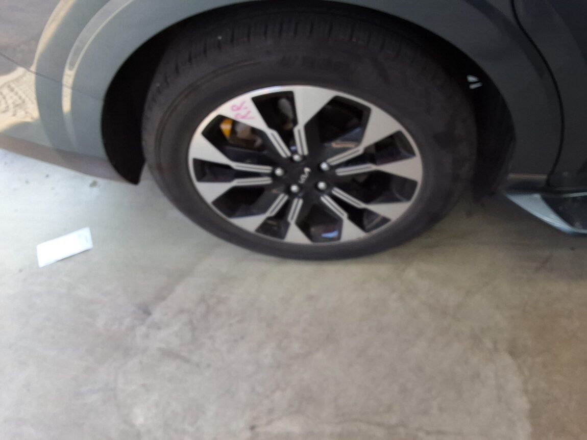KIA NEW CARNIVAL (KA4) 9-SEATER GASOLINE SIGNATURE 2023 - zdjęcie 22