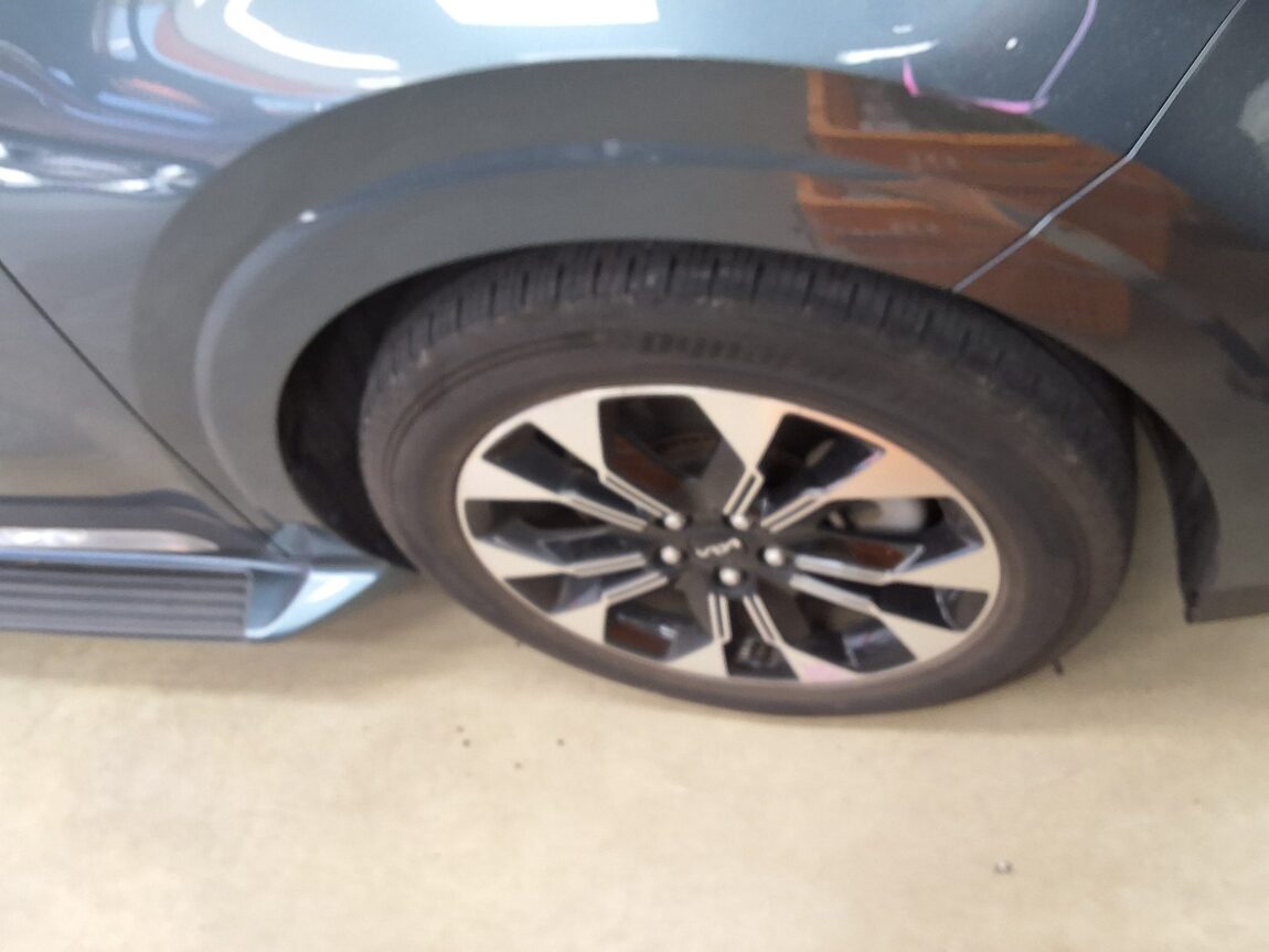 KIA NEW CARNIVAL (KA4) 9-SEATER GASOLINE SIGNATURE 2023 - zdjęcie 21