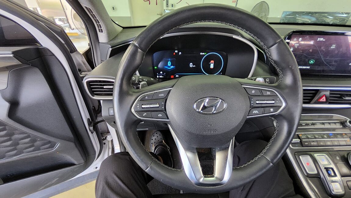 HYUNDAI THE NEW SANTA FE HYBRID 1.6 HEV 2WD PRESTIGE 2023 - zdjęcie 17