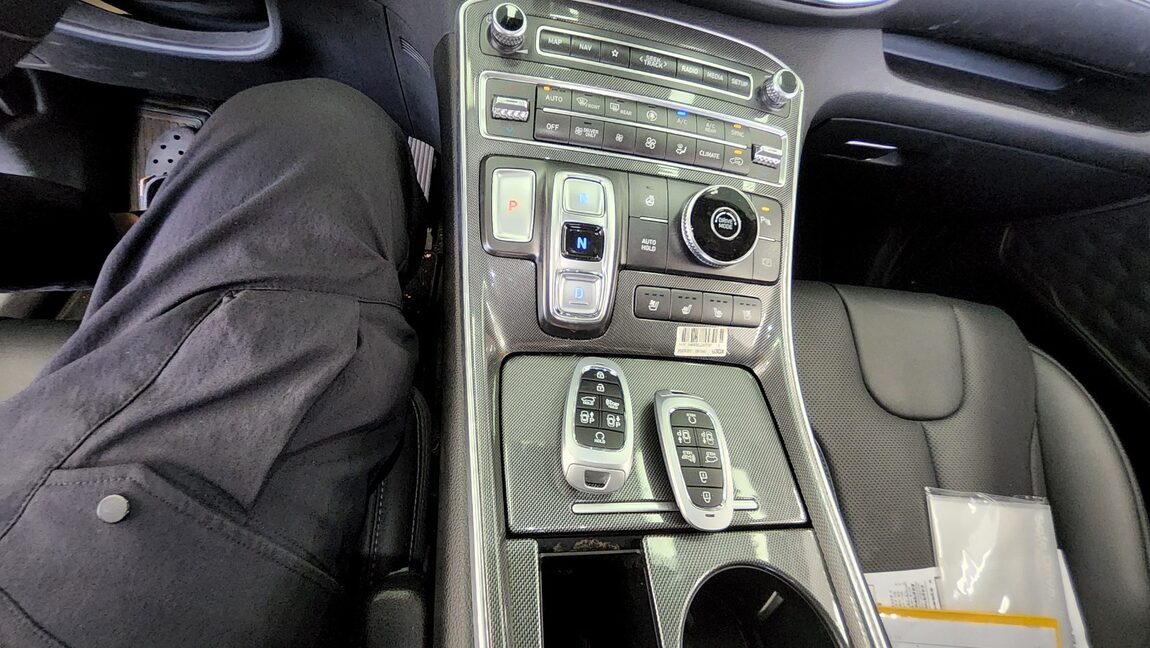 HYUNDAI THE NEW SANTA FE HYBRID 1.6 HEV 2WD PRESTIGE 2023 - zdjęcie 20