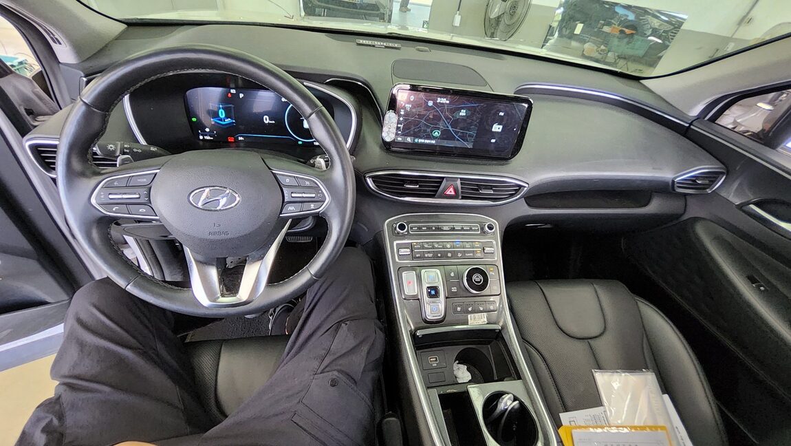 HYUNDAI THE NEW SANTA FE HYBRID 1.6 HEV 2WD PRESTIGE 2023 - zdjęcie 11