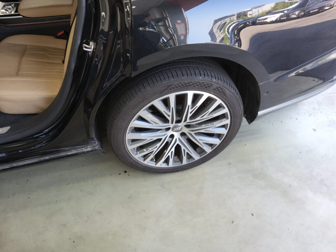 AUDI A8 (4TH GEN) L 60 TFSI QUATTRO 2020 - zdjęcie 23
