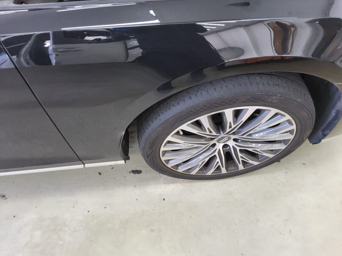 AUDI A8 (4TH GEN) L 60 TFSI QUATTRO 2020 - zdjęcie 24