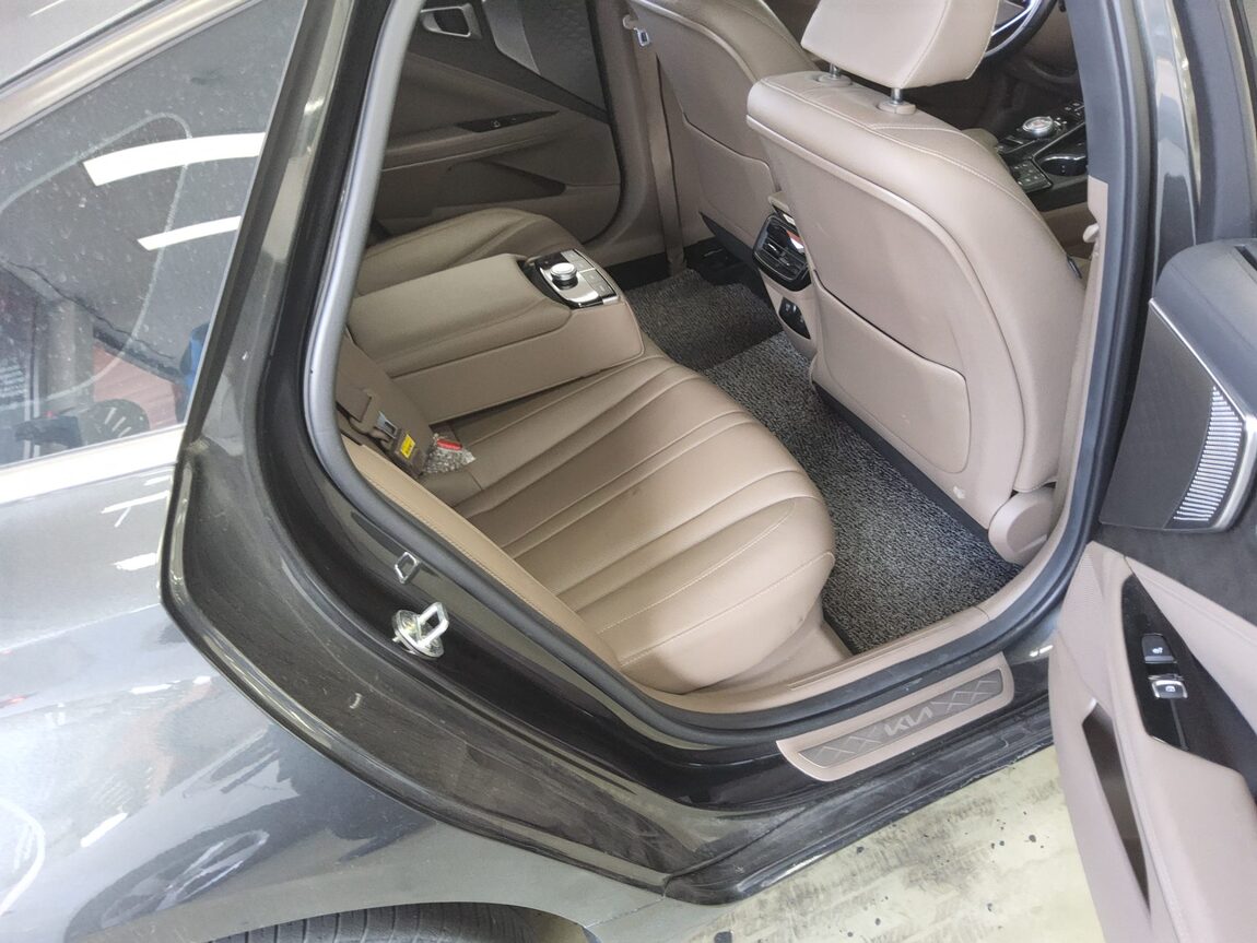 KIA K8 HYBRID HEV NOBLESSE 2023 - zdjęcie 13