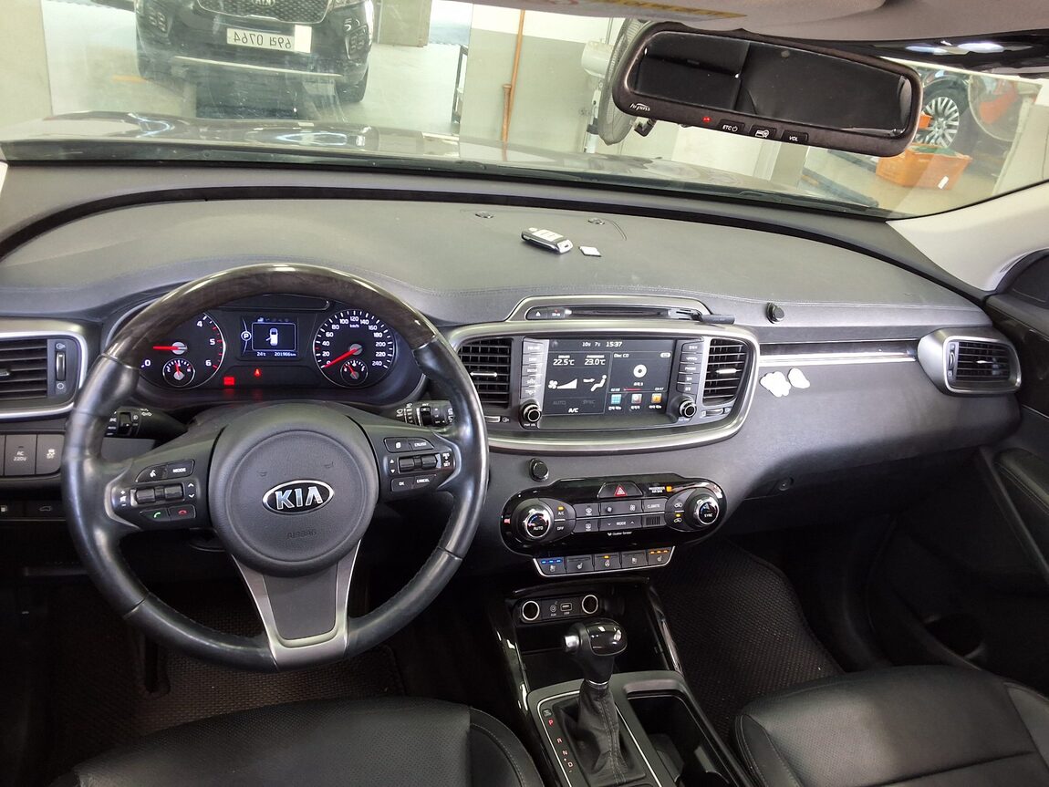 KIA ALL NEW SORENTO R2.0 2WD NOBLESSE 2016 - zdjęcie 11