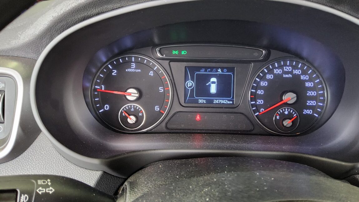 KIA ALL NEW SORENTO R2.0 2WD NOBLESSE 2015 - zdjęcie 9