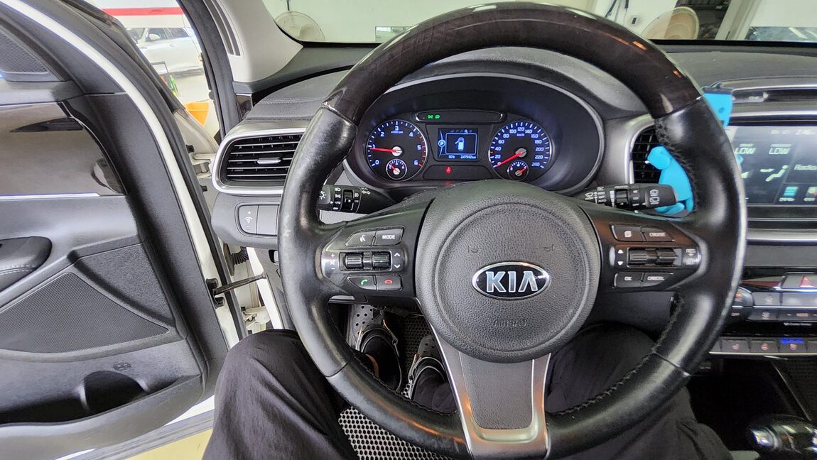 KIA ALL NEW SORENTO R2.0 2WD NOBLESSE 2015 - zdjęcie 19