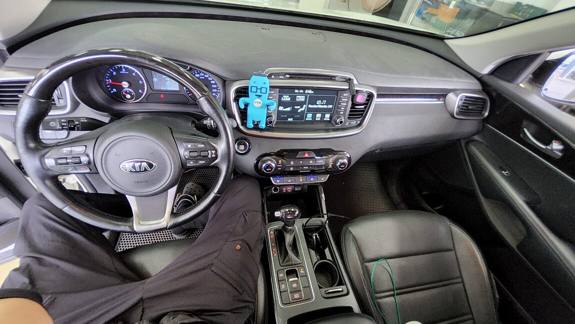 KIA ALL NEW SORENTO R2.0 2WD NOBLESSE 2015 - zdjęcie 11
