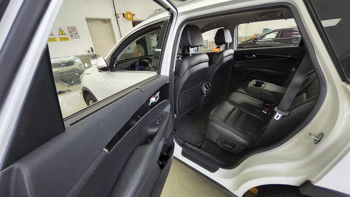 KIA ALL NEW SORENTO R2.0 2WD NOBLESSE 2015 - zdjęcie 12