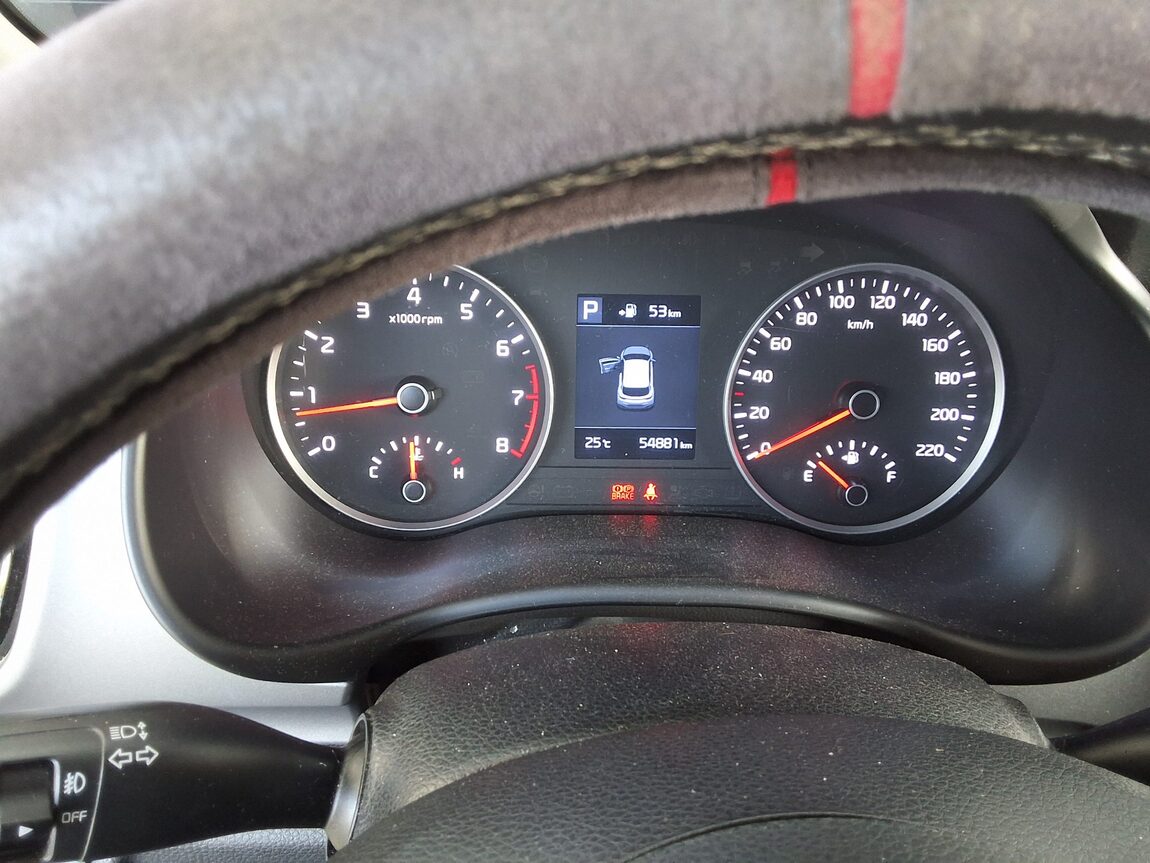 KIA STONIC 1.4 GASOLINE TRENDY 2018 - zdjęcie 9