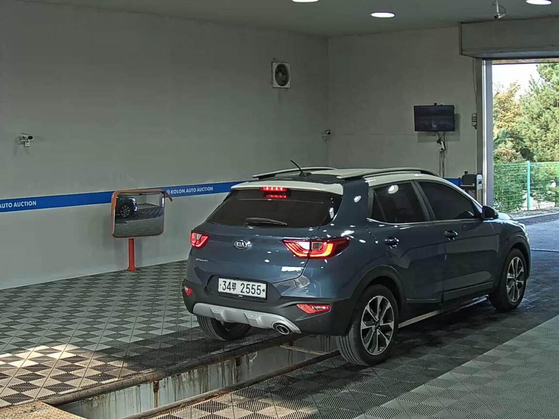 KIA STONIC 1.4 GASOLINE TRENDY 2018 - zdjęcie 5