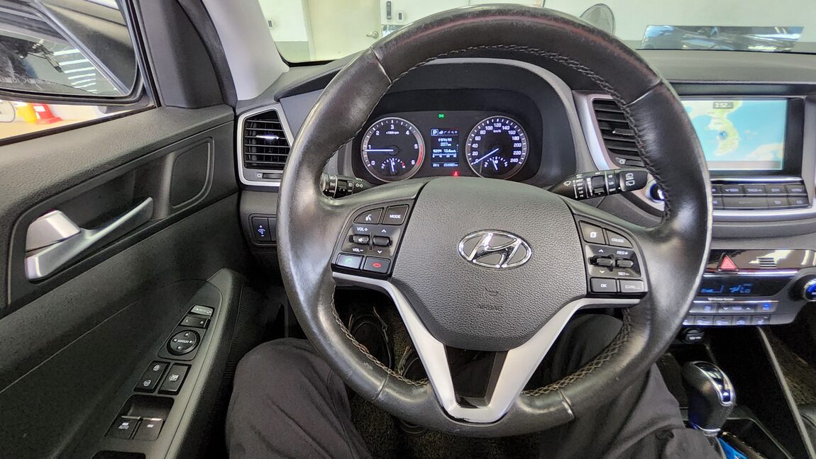HYUNDAI ALL NEW TUCSON DIESEL R2.0 4WD MODERN 2017 - zdjęcie 17