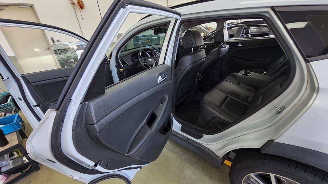 HYUNDAI ALL NEW TUCSON DIESEL R2.0 4WD MODERN 2017 - zdjęcie 12