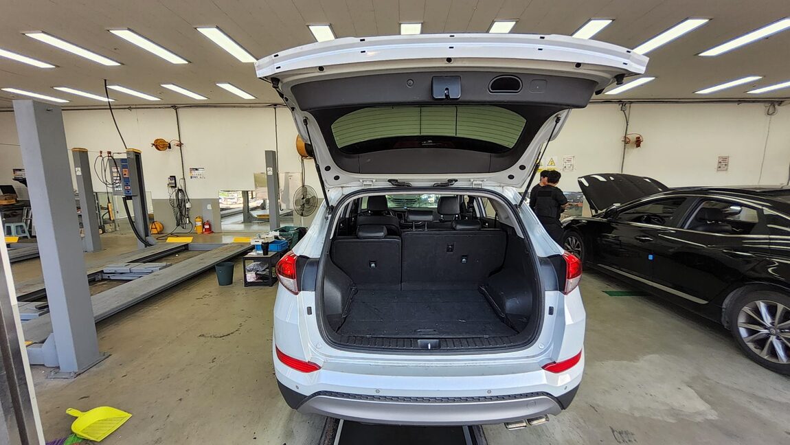 HYUNDAI ALL NEW TUCSON DIESEL R2.0 4WD MODERN 2017 - zdjęcie 15
