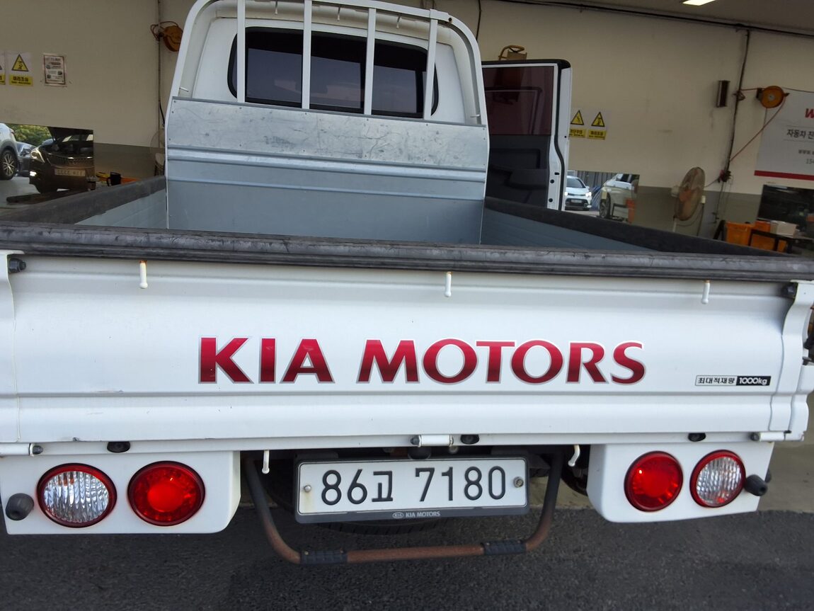 KIA THE NEW BONGO III CARGO 1 TON DOUBLE CAB EXTRA LONG WHEELBASE L 2020 - zdjęcie 15