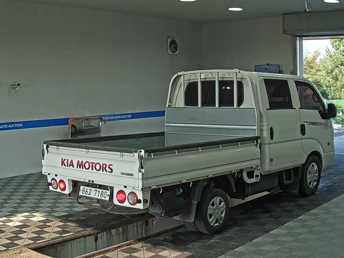 KIA THE NEW BONGO III CARGO 1 TON DOUBLE CAB EXTRA LONG WHEELBASE L 2020 - zdjęcie 5