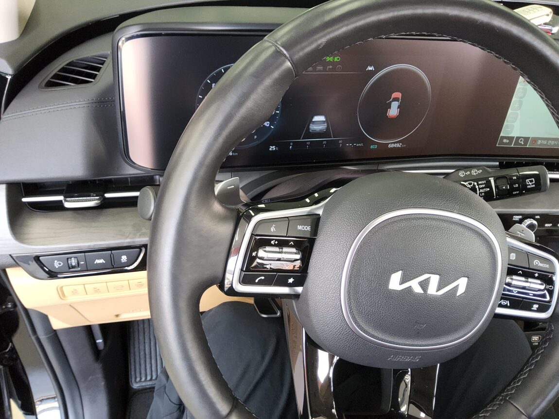 KIA NEW CARNIVAL (KA4) 9-SEATER GASOLINE SIGNATURE 2023 - zdjęcie 17
