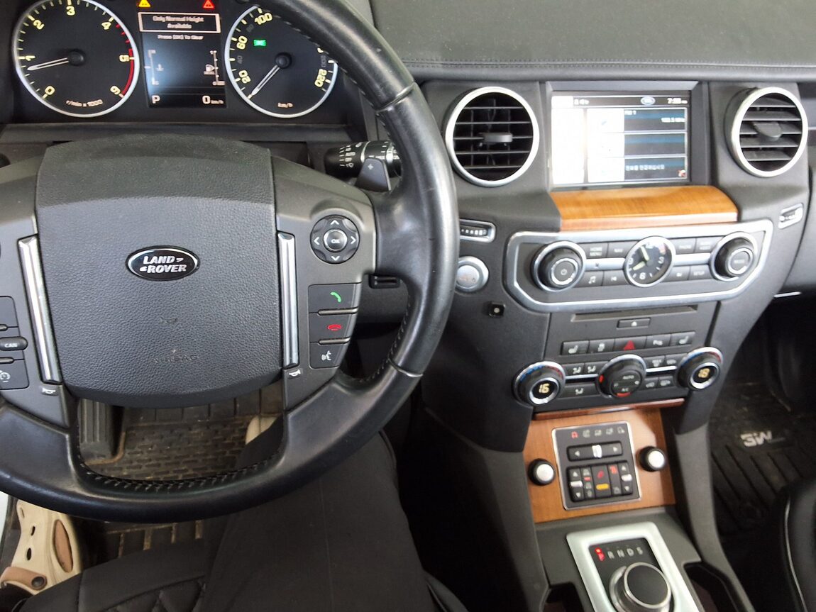 LAND ROVER DISCOVERY 4 3.0 SDV6 SE 2013 - zdjęcie 11