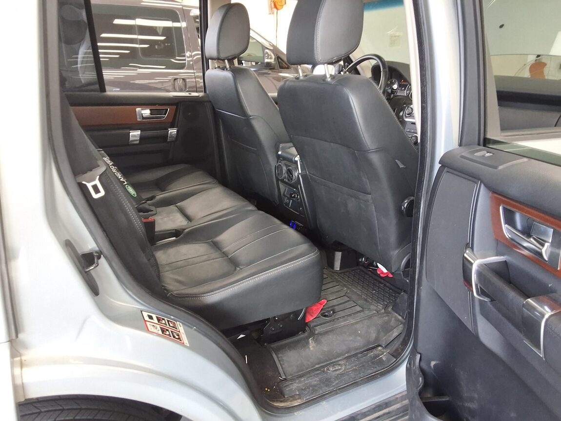 LAND ROVER DISCOVERY 4 3.0 SDV6 SE 2013 - zdjęcie 13