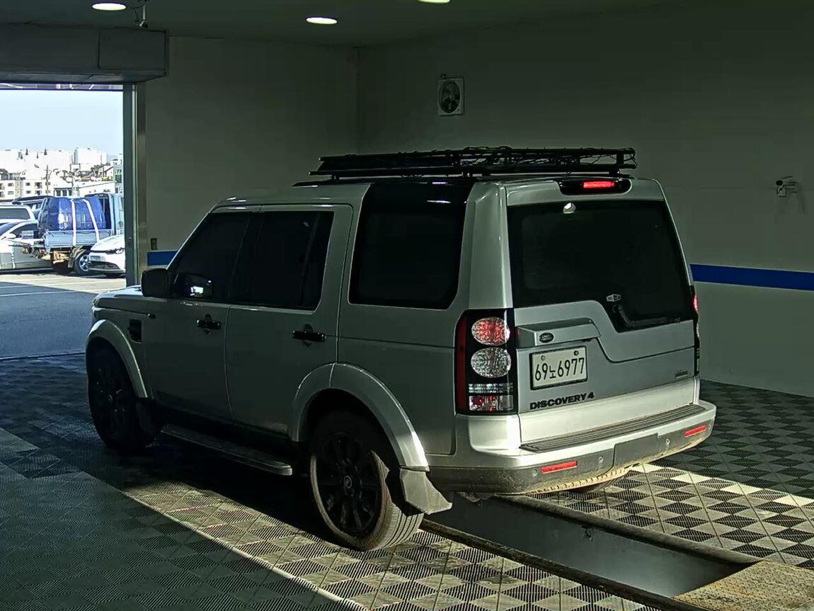 LAND ROVER DISCOVERY 4 3.0 SDV6 SE 2013 - zdjęcie 6