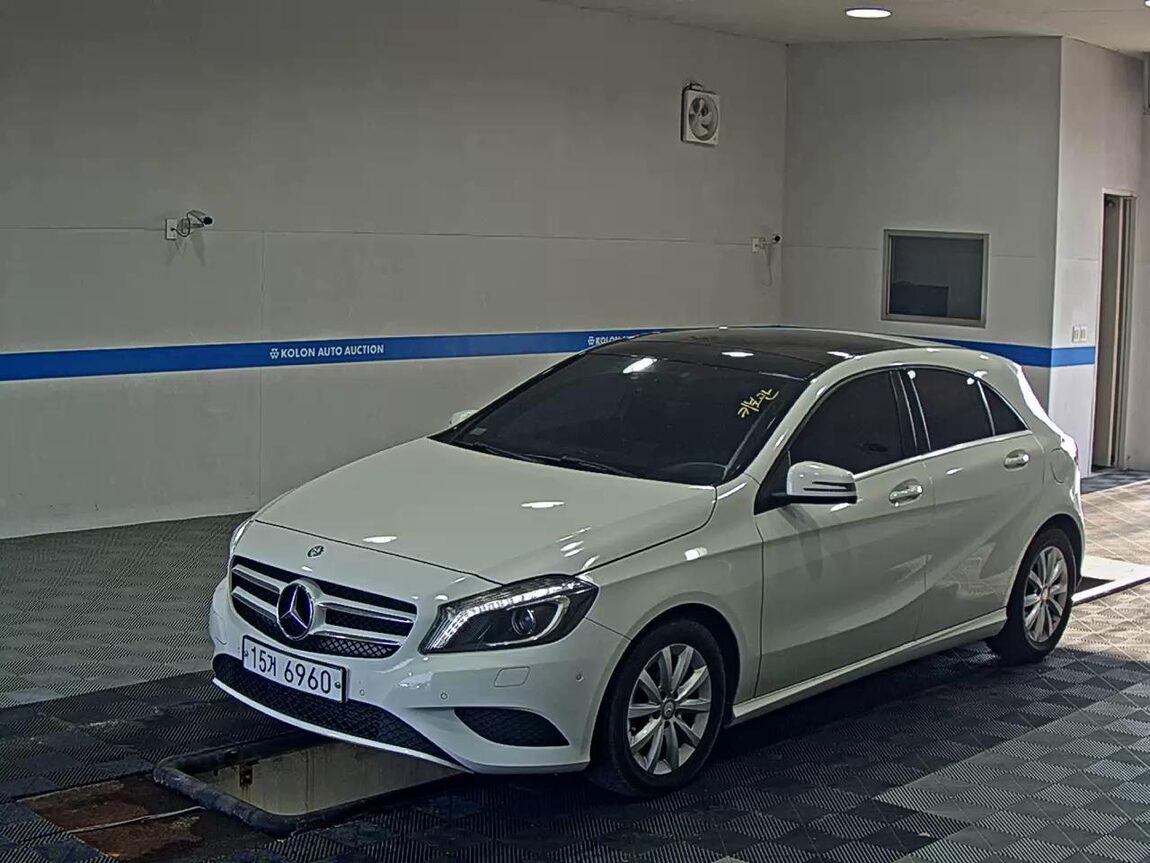 MERCEDES-BENZ A-CLASS (3RD GEN) A200 CDI STYLE 2015 - zdjęcie 2