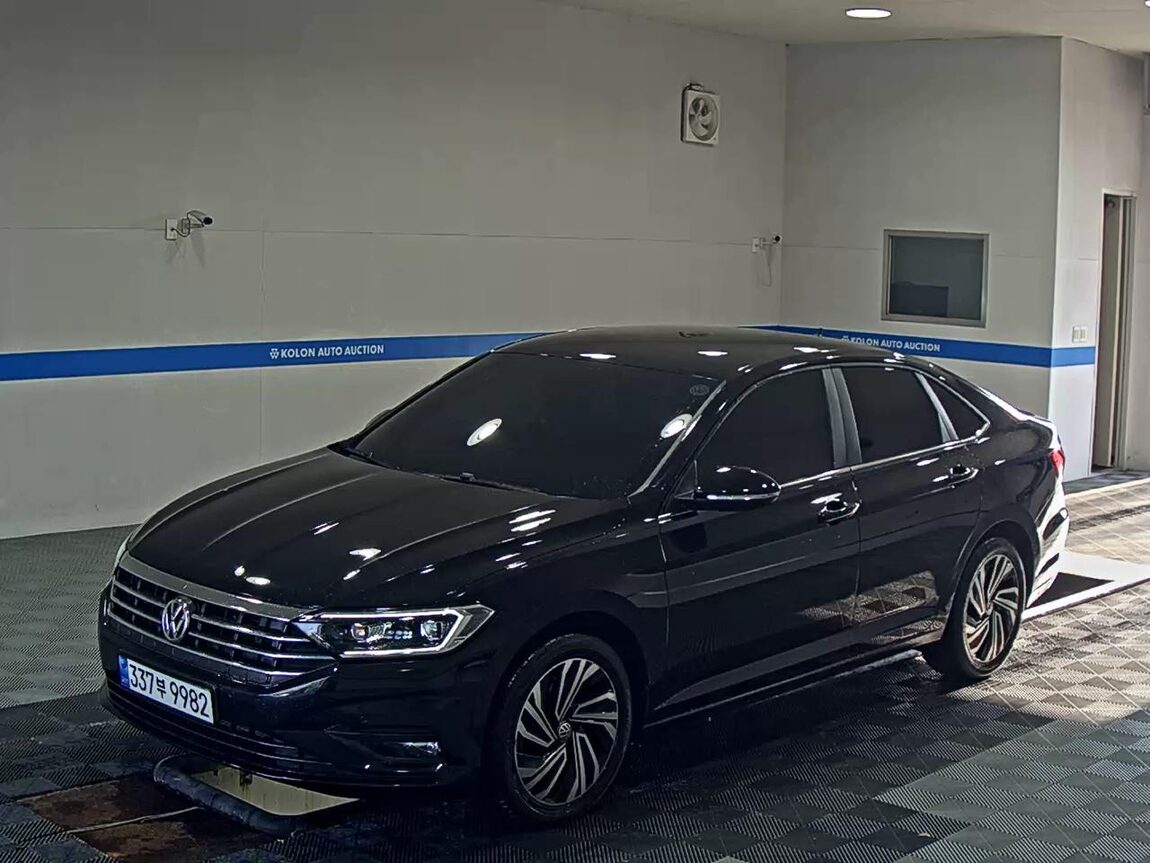 VOLKSWAGEN JETTA (7TH GEN) 1.4 TSI PREMIUM 2020 - zdjęcie 2