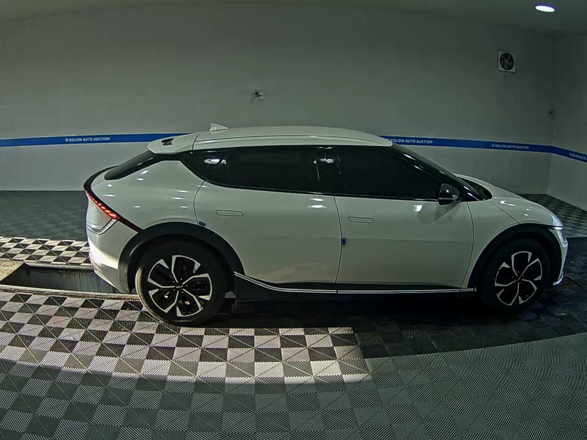 KIA EV6 LONG RANGE 2WD AIR 2022 - zdjęcie 4