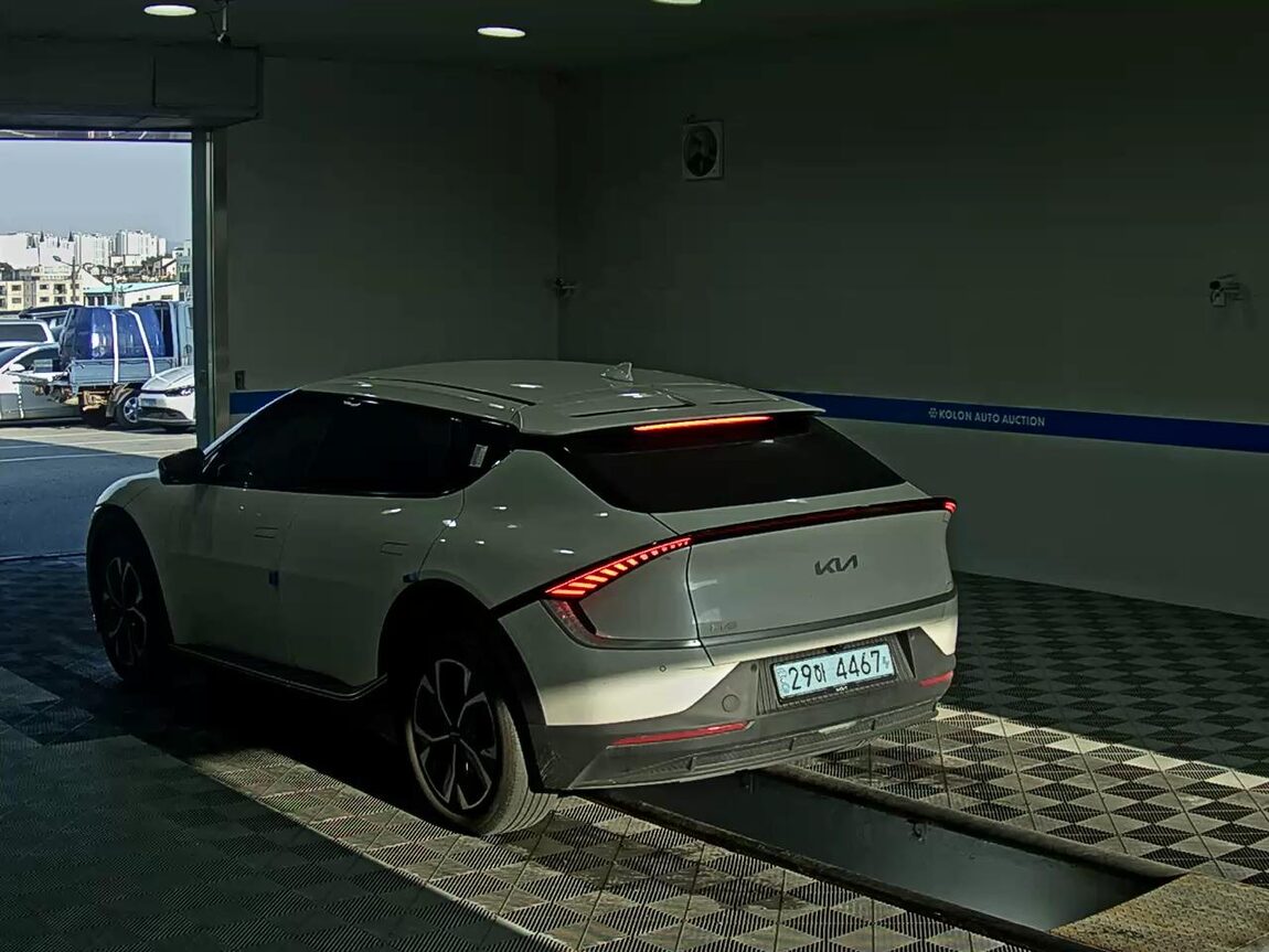 KIA EV6 LONG RANGE 2WD AIR 2022 - zdjęcie 6