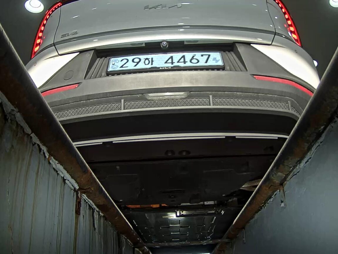 KIA EV6 LONG RANGE 2WD AIR 2022 - zdjęcie 8
