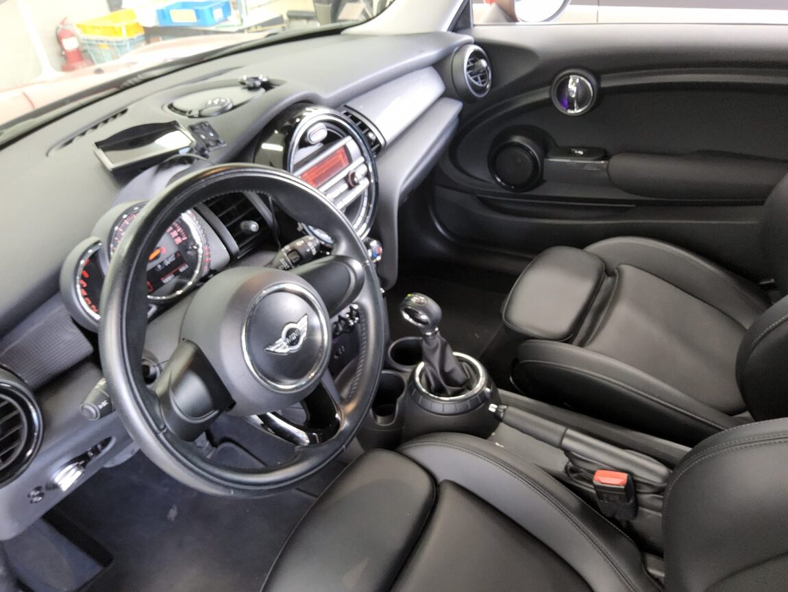 MINI COOPER (3RD GEN) 1.5 D 2015 - zdjęcie 11