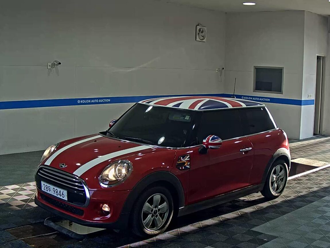 MINI COOPER (3RD GEN) 1.5 D 2015 - zdjęcie 2