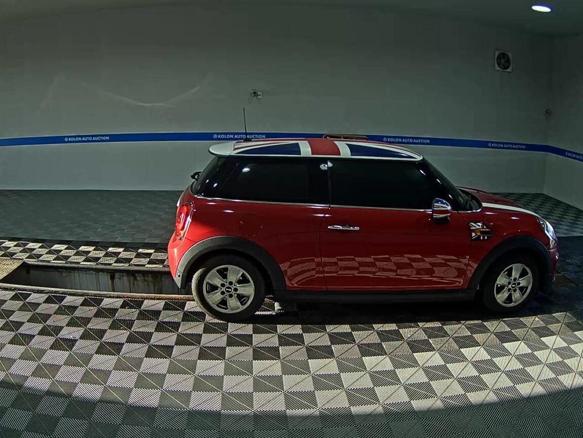 MINI COOPER (3RD GEN) 1.5 D 2015 - zdjęcie 4