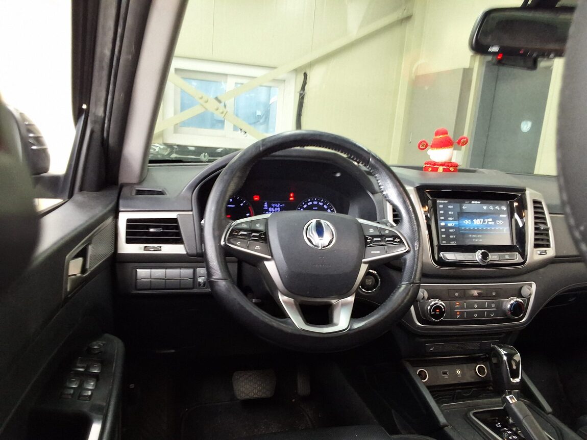 KG MOBILITY (SSANGYONG) REXTON SPORTS 2.2 4WD ADVENTURE 2018 - zdjęcie 12