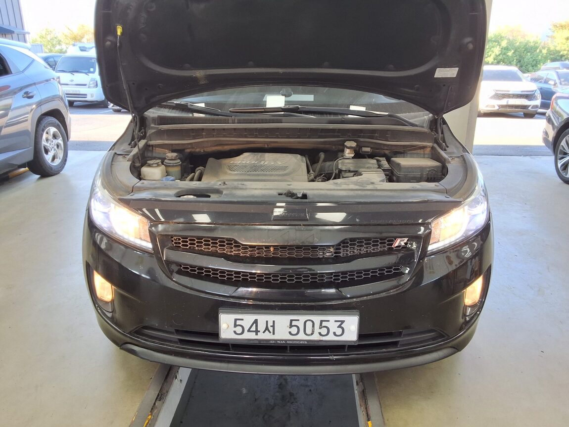 KIA ALL NEW CARNIVAL 11-SEATER DIESEL DELUXE 2016 - zdjęcie 37